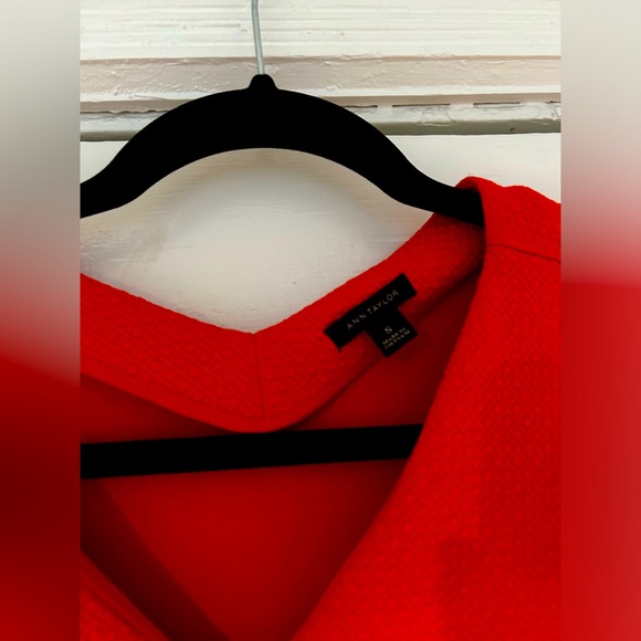 Red/coral structured T-shirt. Fabric has a 3-D small diamond/square pattern. - Picture 2 of 2